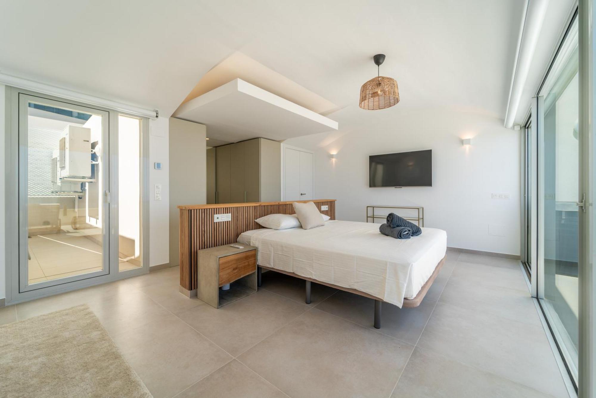 Apartment Panoramic Sea View 4 Bedroom Stupa Duplex With Jacuzzi *