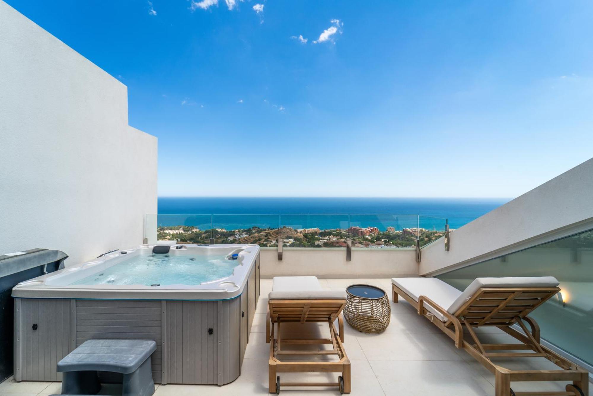 Apartment Panoramic Sea View 4 Bedroom Stupa Duplex With Jacuzzi Benalmadena